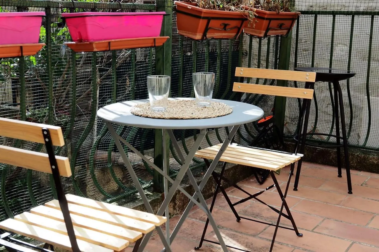 Quiet Nest With Terrace In The City Center Avignon